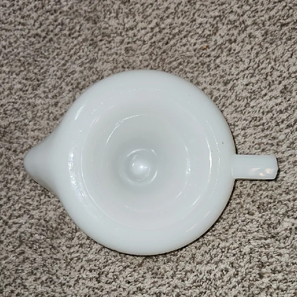 Vintage Sunkist Milk Glass Juicer - Picture 4 of 4